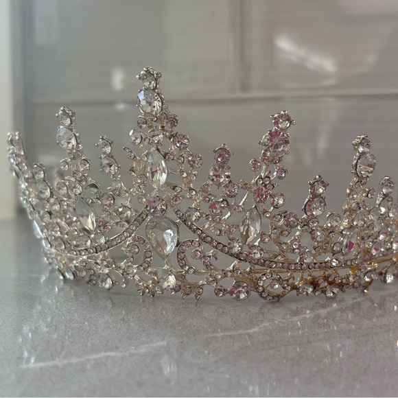 Silver Crystal Bridal Tiara Crown - Elegant Hair Accessory main image 7